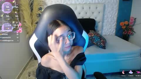 Snapshot of nathaliasweet_1_ chatting on 01.29.25 nathaliasweet_1_ online show from 01.29.25