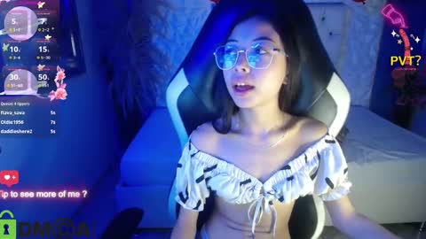 Snapshot of nathaliasweet_1_ chatting on 02.28.25 nathaliasweet_1_ online show from 02.28.25
