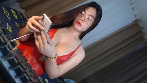 Queen Marga online show from 11.11.25