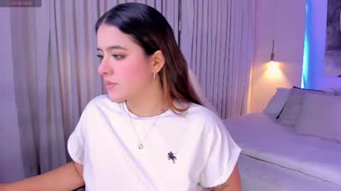 Snapshot of nathalie_rivers chatting on 07.15.26 NATHALIE online show from 07.15.26