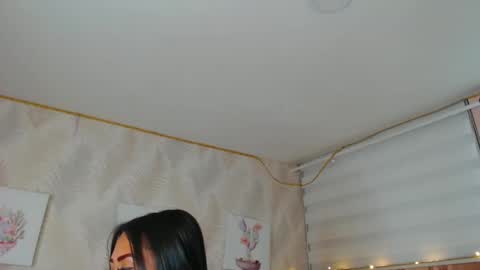 Snapshot of nathalierose_1 chatting on 01.16.25 Nathalie Rose online show from 01.16.25