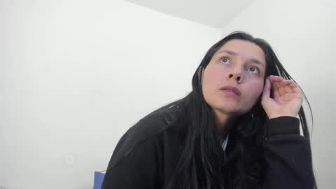 Snapshot of nathaly_love96 chatting on 12.19.24 Nathaly online show from 12.19.24