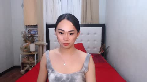 Snapshot of nathalyastone chatting on 12.23.24 SWEET NATHALYA online show from 12.23.24