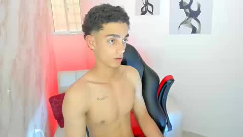 Snapshot of nathan_shimmer chatting on 09.25.25 nathan_shimmer online show from 09.25.25