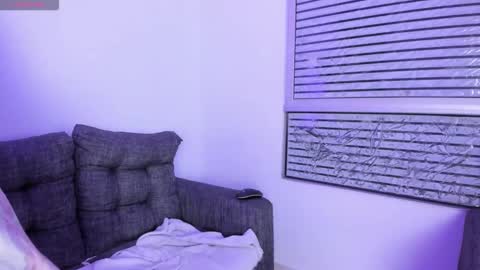 Nathilie steele online show from 10.15.25