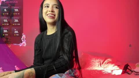 Snapshot of nathy_8 chatting on 10.23.25 Nathalia online show from 10.23.25