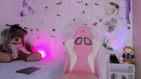 nathy_rosales online show from 10.15.25