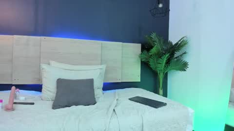 nathy_ross online show from 02.24.25