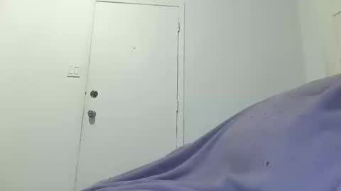 natou3x online show from 10.13.25