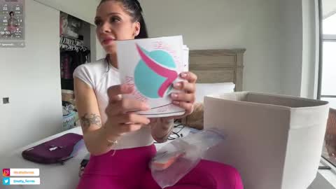 NATTY FIERROS online show from 09.18.25