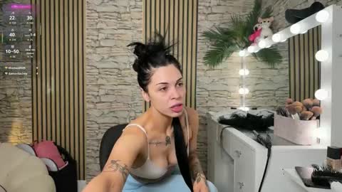 NATTY FIERROS online show from 11.28.25