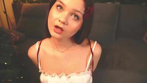 Ella online show from 01.05.26