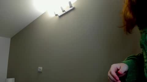 Snapshot of natural_meri_ chatting on 09.11.25 Meri online show from 09.11.25