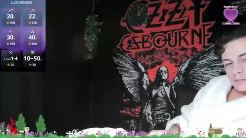 Snapshot of naturesbest951 chatting on 11.06.25 NATURESBEST online show from 11.06.25