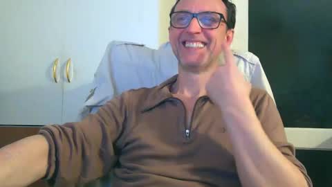 naturista25 online show from 11.30.25