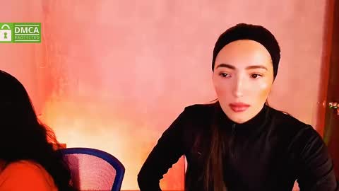 Snapshot of natval_ chatting on 12.14.24 Natalia  Valeria online show from 12.14.24
