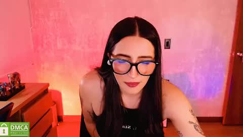 Snapshot of natval_ chatting on 12.19.24 Natalia  Valeria online show from 12.19.24