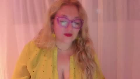 Snapshot of naty__mature_ chatting on 09.21.25 Nataly online show from 09.21.25