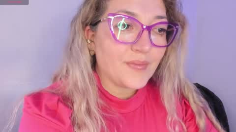 Snapshot of naty__mature_ chatting on 05.18.26 Nataly online show from 05.18.26