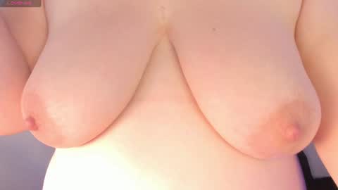 Snapshot of naty__mature_ chatting on 06.17.26 Nataly online show from 06.17.26
