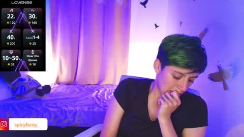 Snapshot of naty_lux19 chatting on 10.22.25 Fernanda online show from 10.22.25