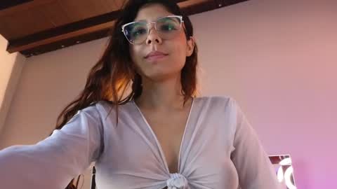 Naty Saenz online show from 12.23.24