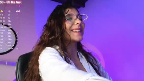 Naty Saenz online show from 12.31.24