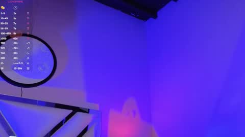 Naty Saenz online show from 10.10.25