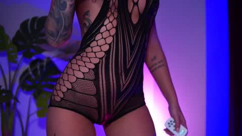 Naty online show from 12.20.24