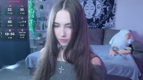 Snapshot of naugghtynikki chatting on 09.23.25 Nikki online show from 09.23.25