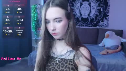 Snapshot of naugghtynikki chatting on 10.09.25 Nikki online show from 10.09.25