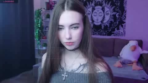 Snapshot of naugghtynikki chatting on 10.28.25 Nikki online show from 10.28.25