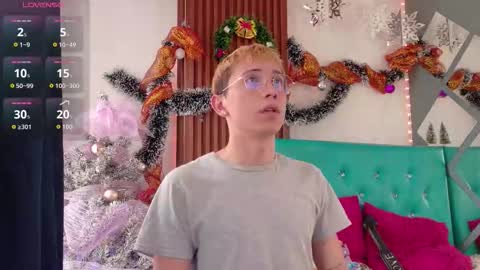 Christopher  Chris online show from 11.24.25