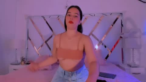 Snapshot of naughty__sara chatting on 03.06.25 SARA online show from 03.06.25