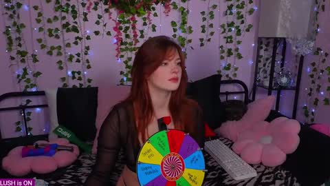 Snapshot of naughty_bella99 chatting on 10.01.25 bella online show from 10.01.25