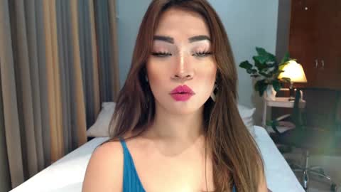 Snapshot of naughty_dreamerxxx chatting on 12.04.24 Queen Jess online show from 12.04.24