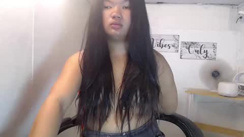 Snapshot of naughty_kate18 chatting on 03.09.25 KATE online show from 03.09.25