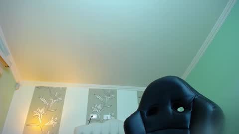 Kitten online show from 01.11.25