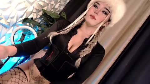Snapshot of naughty_lexie69xx chatting on 12.19.24 GODDESS LEXIE online show from 12.19.24