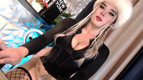 Snapshot of naughty_lexie69xx chatting on 01.09.25 GODDESS LEXIE online show from 01.09.25