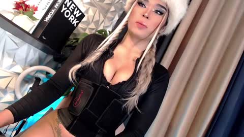 Snapshot of naughty_lexie69xx chatting on 02.03.25 GODDESS LEXIE online show from 02.03.25
