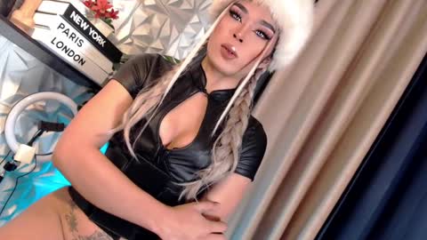 Snapshot of naughty_lexie69xx chatting on 03.02.25 GODDESS LEXIE online show from 03.02.25