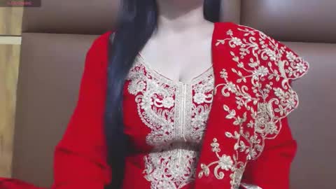 Snapshot of naughty_love489696 chatting on 10.21.25 riya online show from 10.21.25