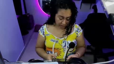 Snapshot of naughty_milf89 chatting on 03.14.26 Alicia online show from 03.14.26