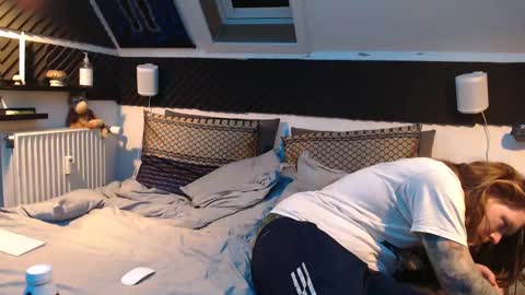 Freyja and Baldur online show from 02.12.25