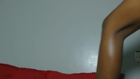 Snapshot of naughty_princess25 chatting on 10.30.25 sexxy online show from 10.30.25