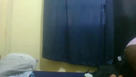 Snapshot of naughty_slender2 chatting on 05.05.26 jn online show from 05.05.26