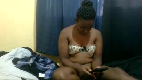 Snapshot of naughty_slender2 chatting on 05.22.26 jn online show from 05.22.26