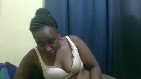 Snapshot of naughty_slender2 chatting on 05.29.26 jn online show from 05.29.26