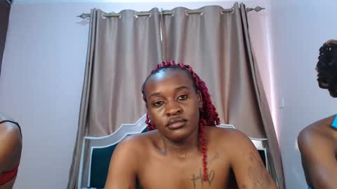 Snapshot of naughty_vixen_ chatting on 01.26.25 Naughty online show from 01.26.25